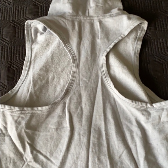 Victoria Sport gym cover up - Picture 3 of 4